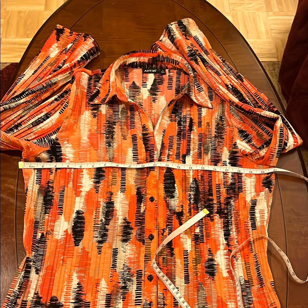 Pleated blouse. Slimming. Long bell sleeves, V-neck. Orange, black, coral. XL - Picture 5 of 12
